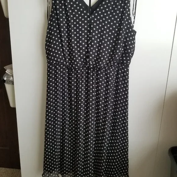 Black and white polka dot dress - Picture 4 of 13